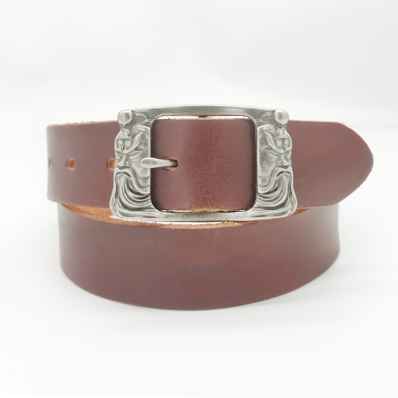 men and women use leather waist belts